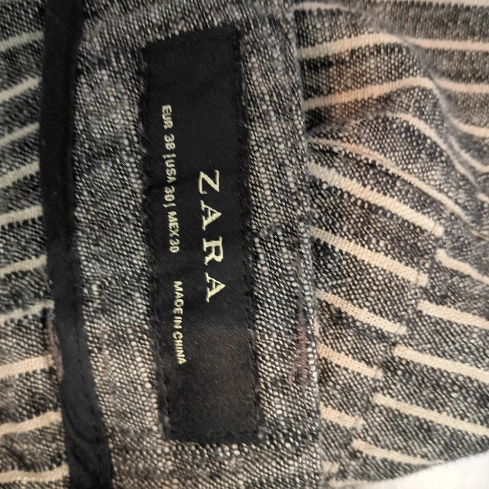 Zara - Striped High Rise Cropped Linen Blend Pants - Size 30